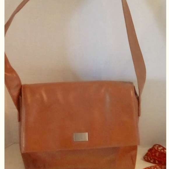 Mondani Handbags - Mondani Leather Shoulderbag